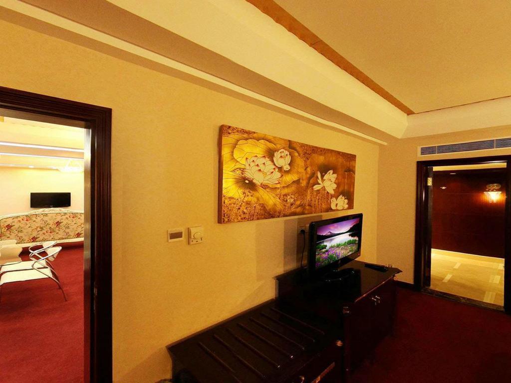 Dalian Lee Wan Hotel Екстер'єр фото