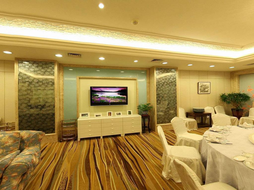 Dalian Lee Wan Hotel Екстер'єр фото