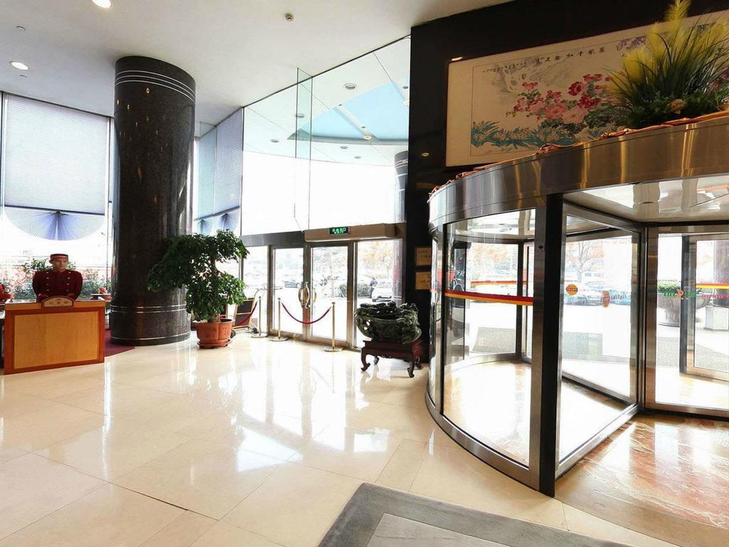 Dalian Lee Wan Hotel Екстер'єр фото