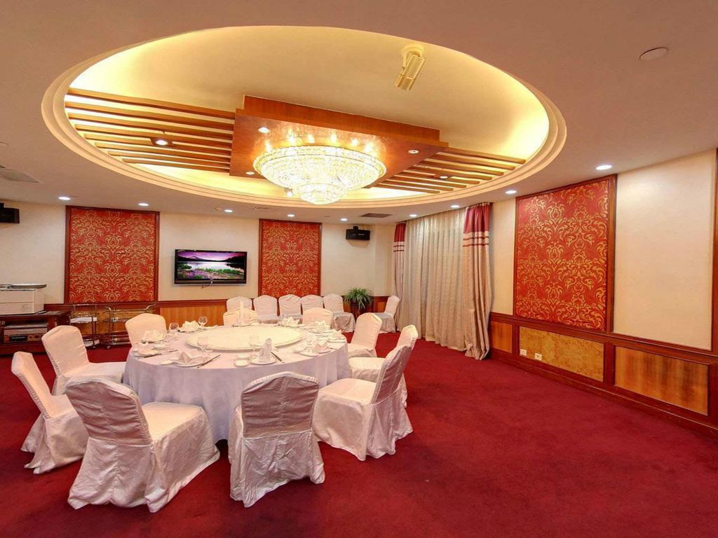 Dalian Lee Wan Hotel Екстер'єр фото