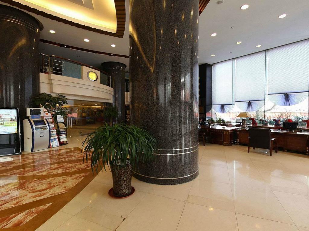 Dalian Lee Wan Hotel Екстер'єр фото